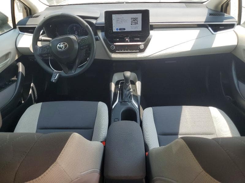 2026 TOYOTA COROLLA LE 8