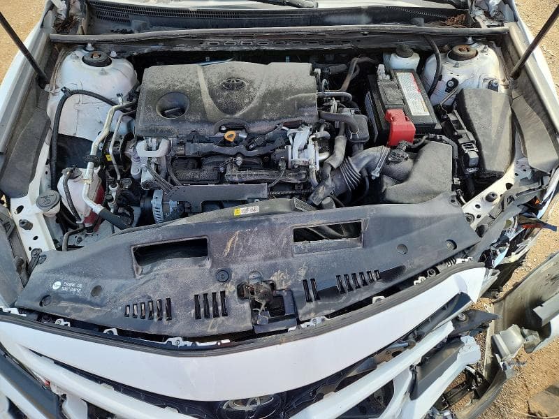 2019 TOYOTA CAMRY SE 11