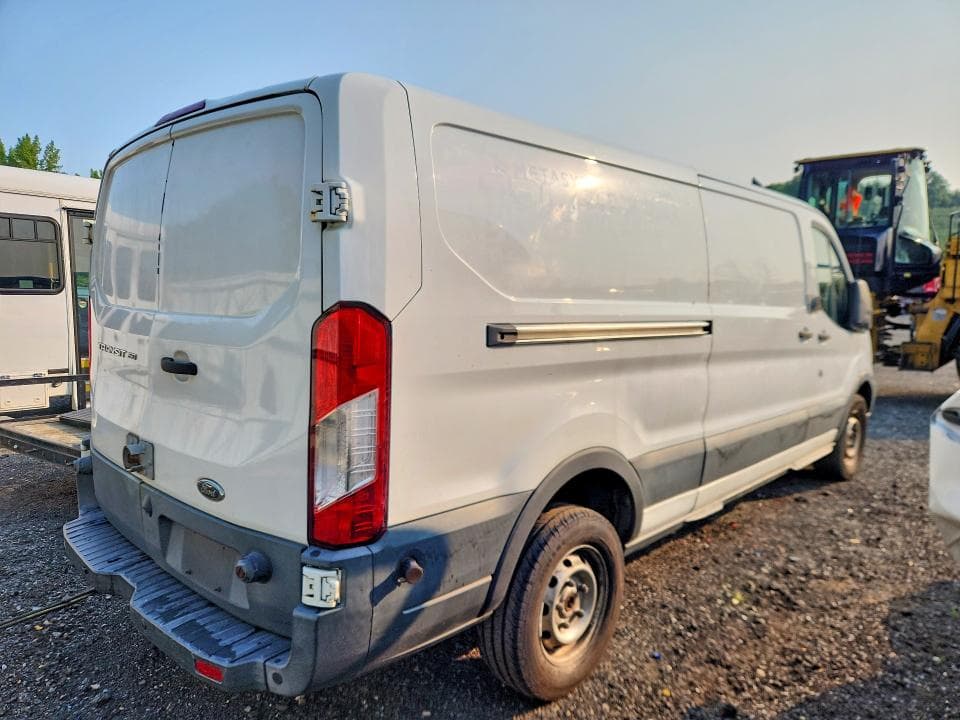 2017 FORD TRANSIT T-150 3