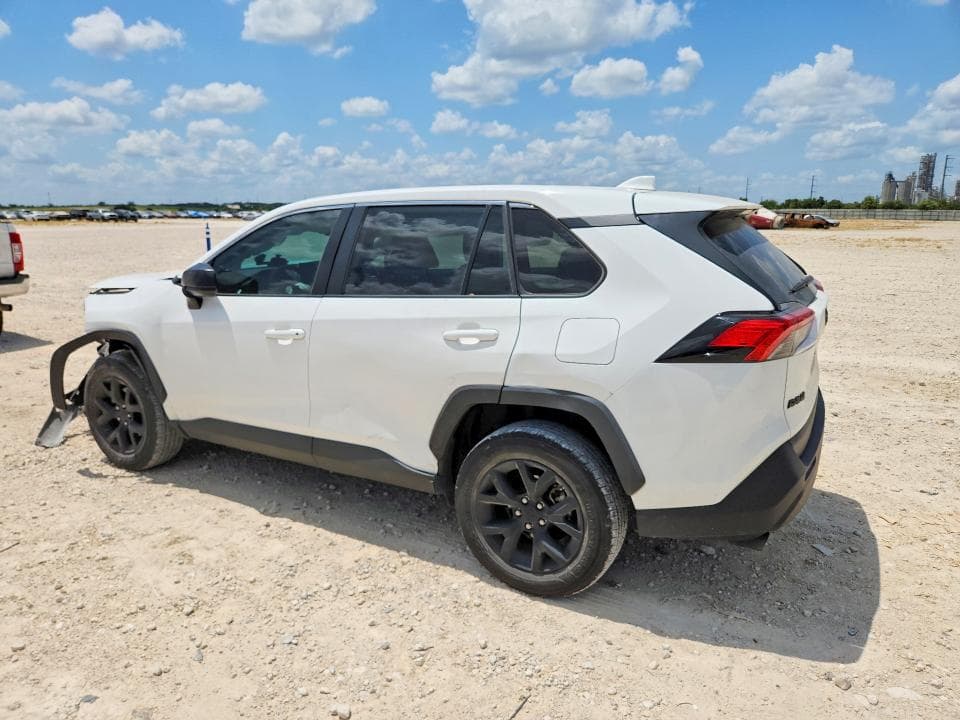 2023 TOYOTA RAV4 LE 2
