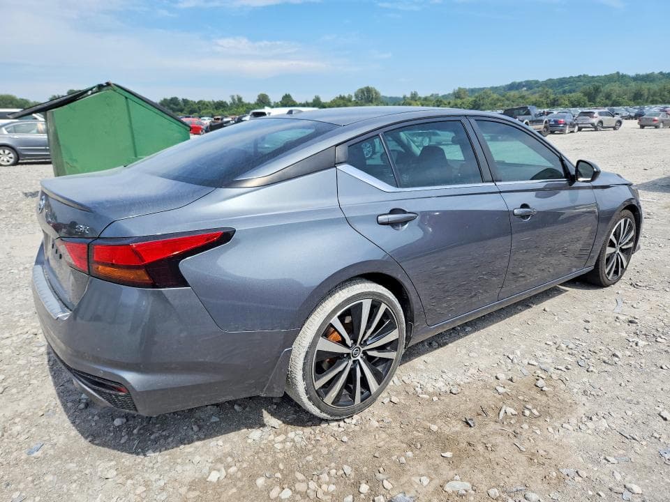 2020 NISSAN ALTIMA SR 3