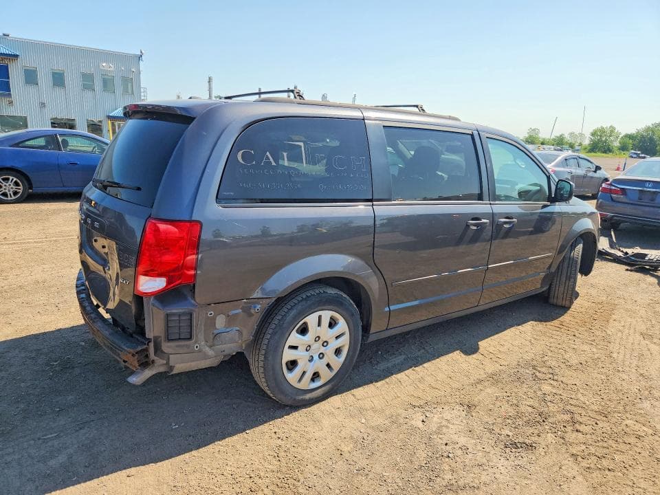 2017 DODGE GRAND CARAVAN SE 3