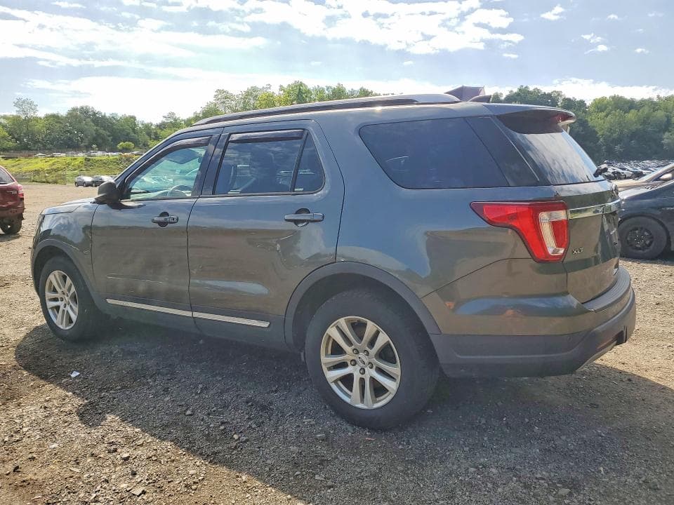 2019 FORD EXPLORER XLT 2