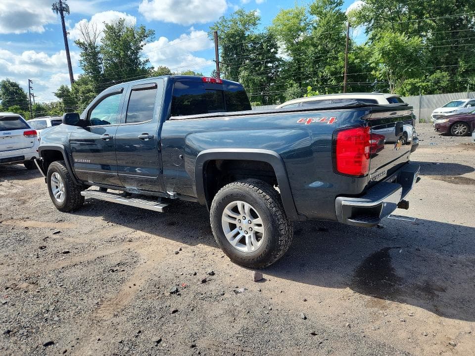 2017 CHEVROLET SILVERADO K1500 LT 2