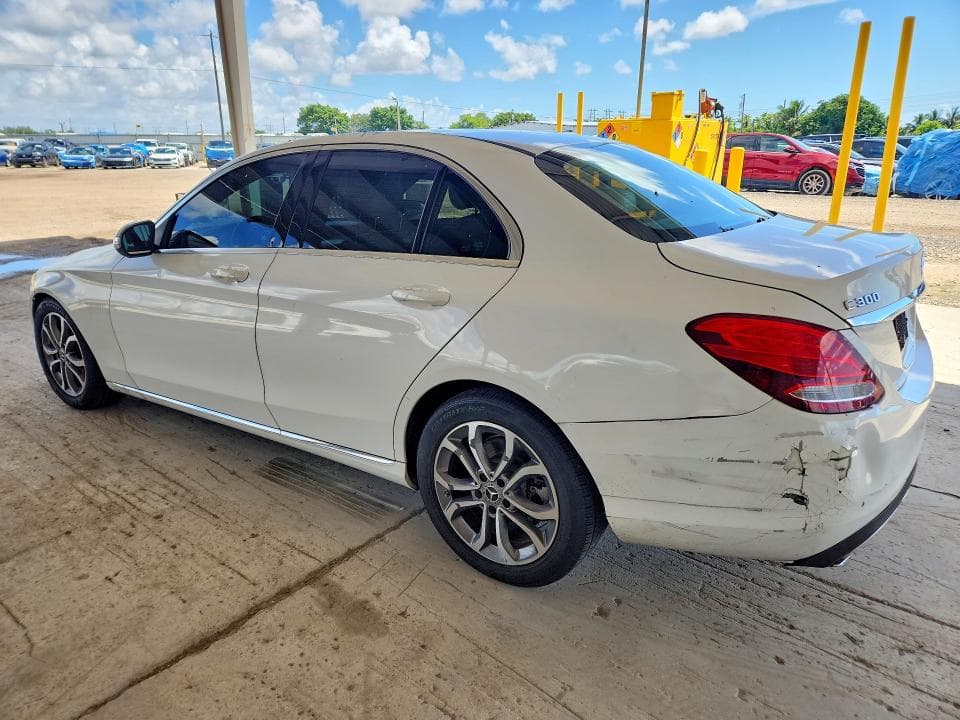 2018 MERCEDES-BENZ C 300 2
