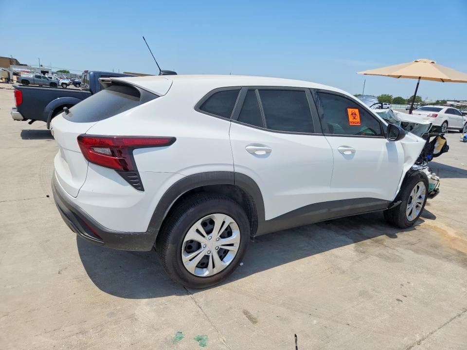 2026 CHEVROLET TRAX LS 3