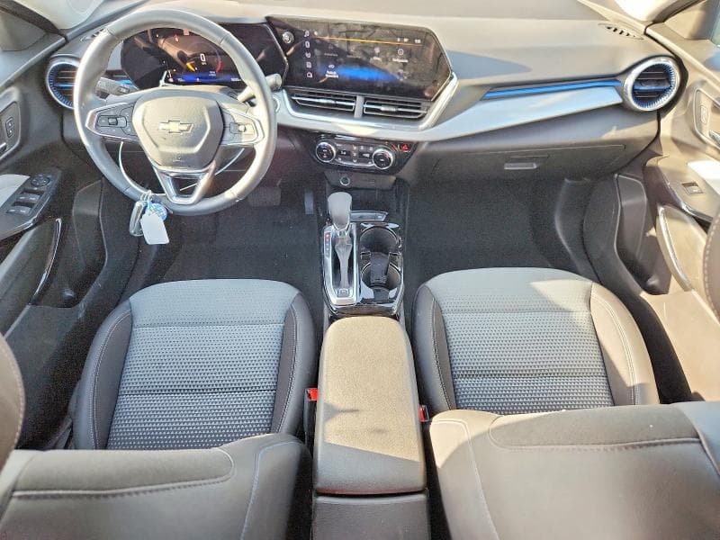 2025 CHEVROLET TRAX 1LT 8