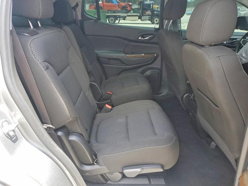 2023 GMC ACADIA SLE 11