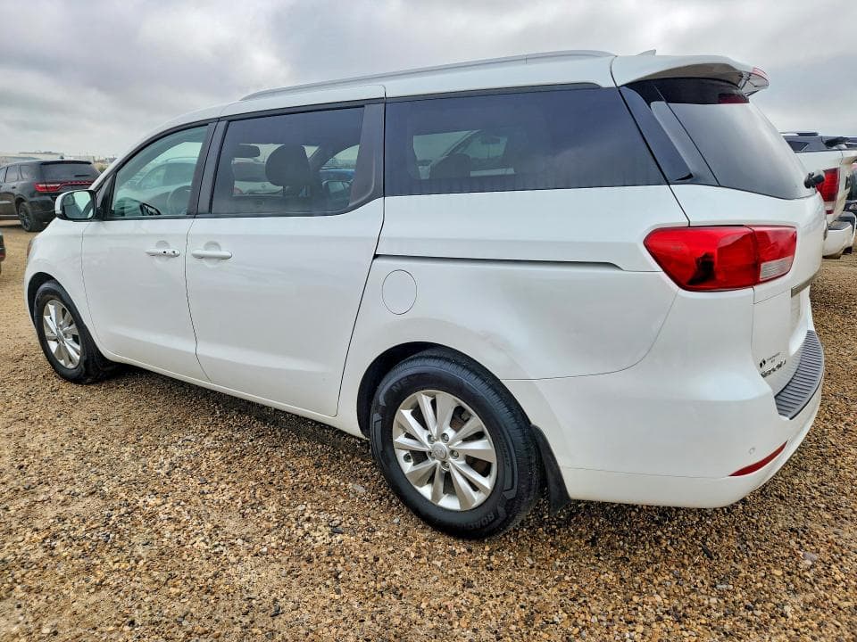 2017 KIA SEDONA LX 2