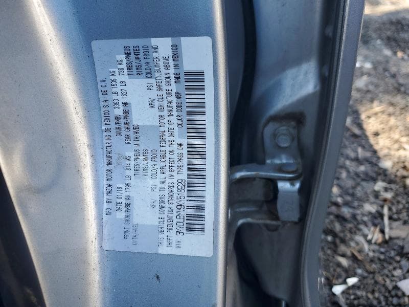 2019 TOYOTA YARIS LE 12