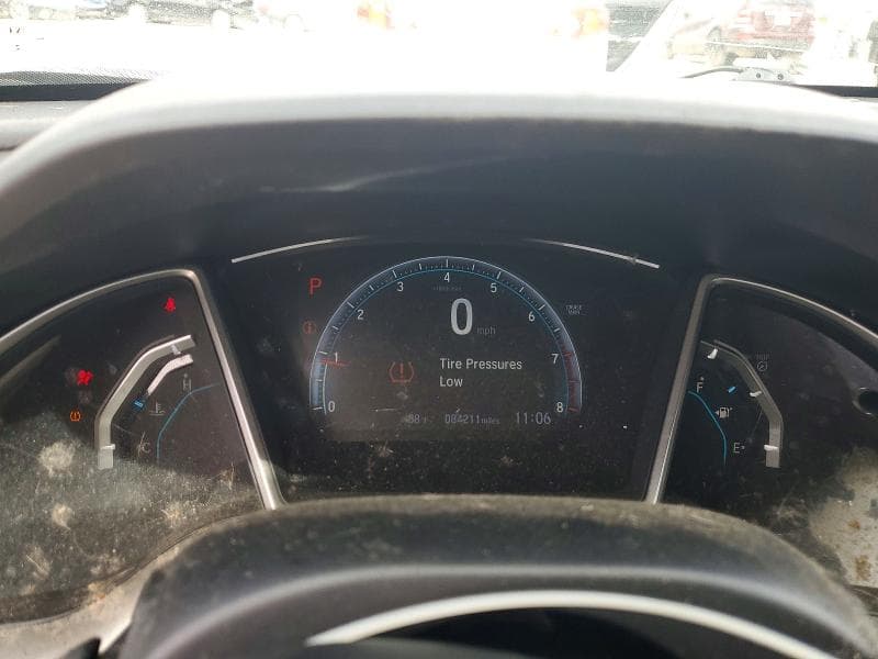 2018 HONDA CIVIC EX 9
