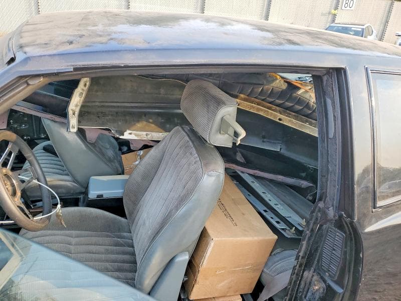 1985 CHEVROLET MONTE CARLO 12