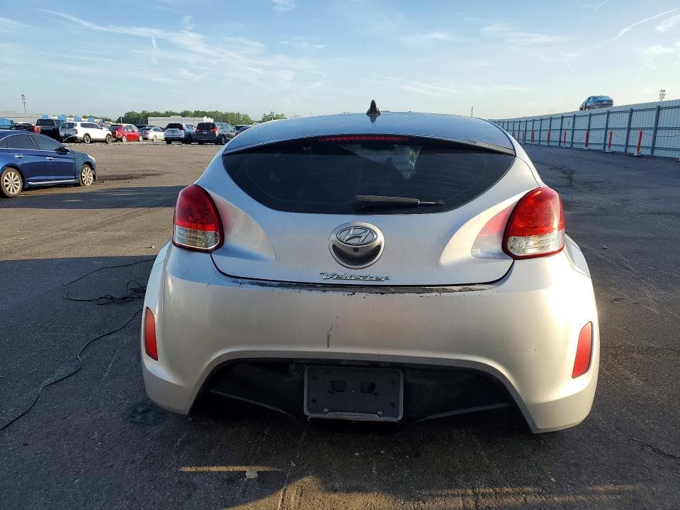 2017 HYUNDAI VELOSTER VALUE EDITION 6