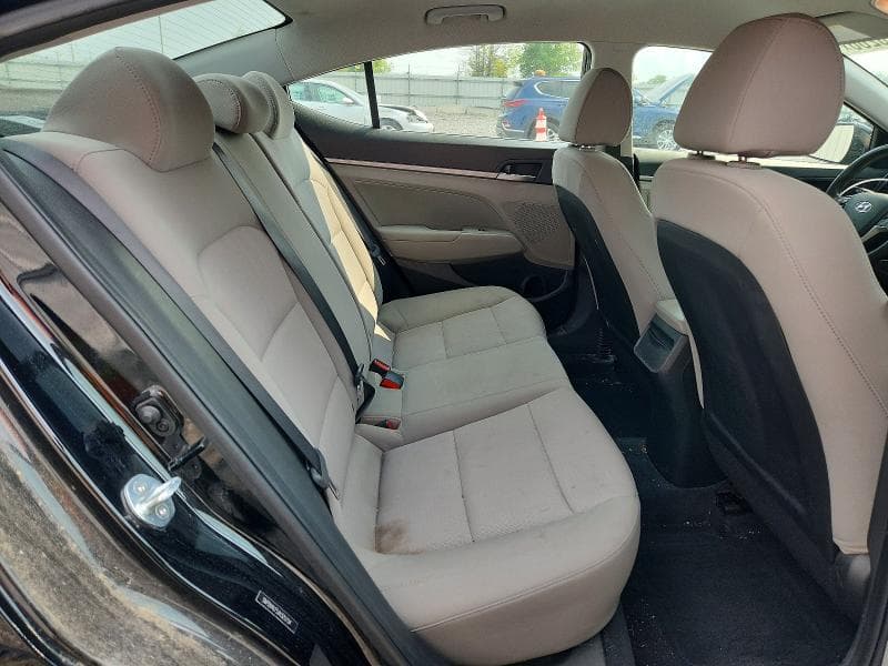 2018 HYUNDAI ELANTRA SEL 10