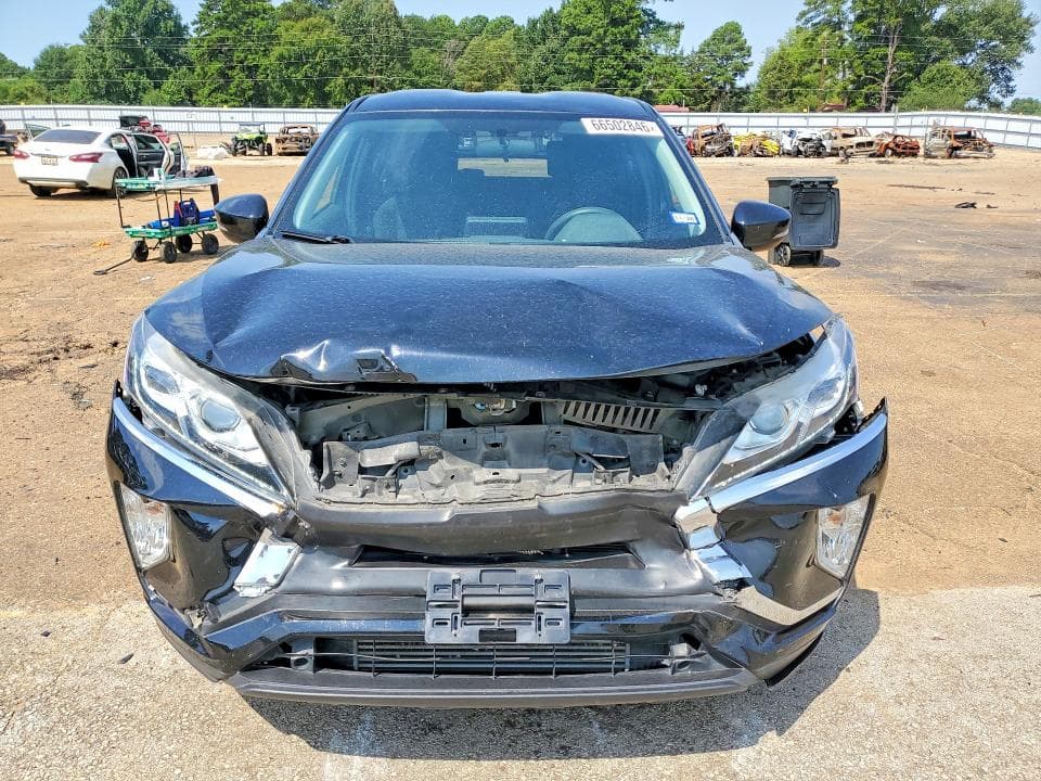 2020 MITSUBISHI ECLIPSE CROSS LE 5