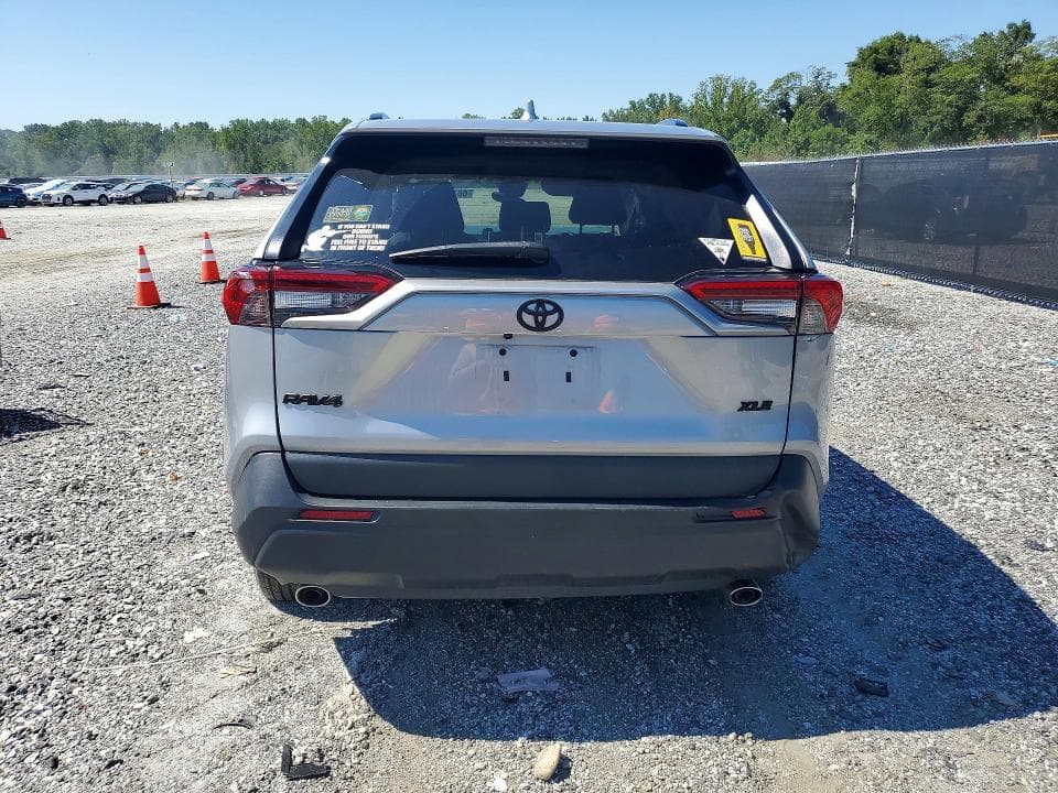 2023 TOYOTA RAV4 XLE 6