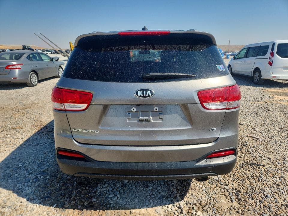 2017 KIA SORENTO LX V6 6