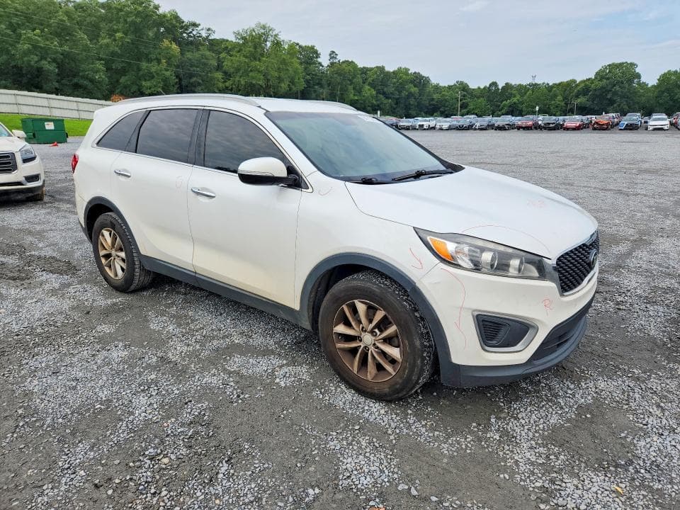 2017 KIA SORENTO LX 4