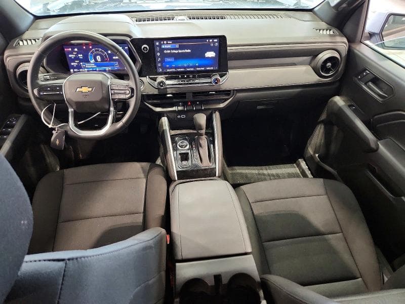 2025 CHEVROLET COLORADO 8