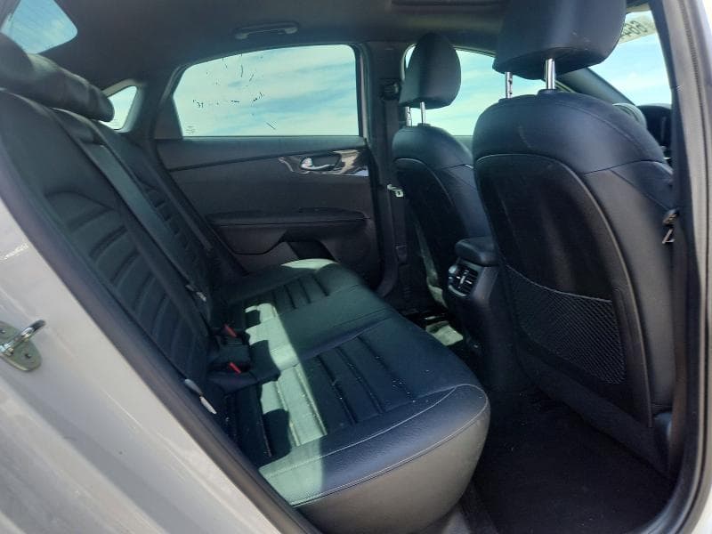 2023 KIA FORTE GT LINE 10