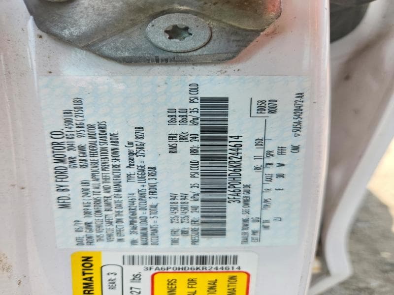 2019 FORD FUSION SE 12