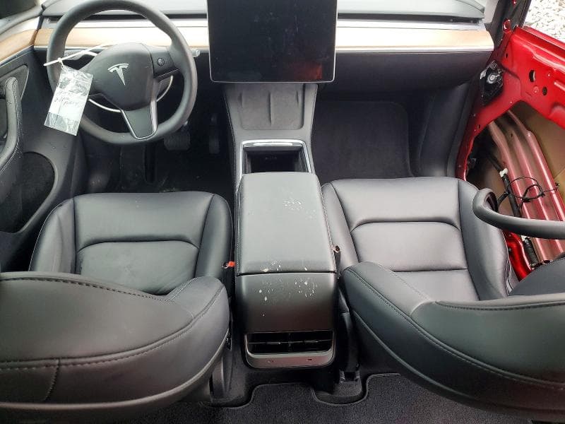 2024 TESLA MODEL Y 8