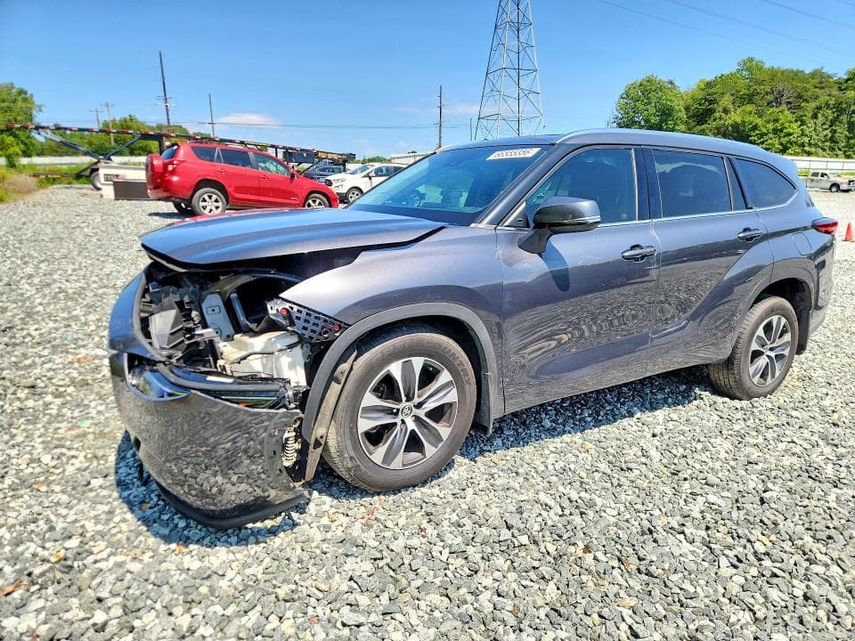 2020 TOYOTA HIGHLANDER XLE - 1