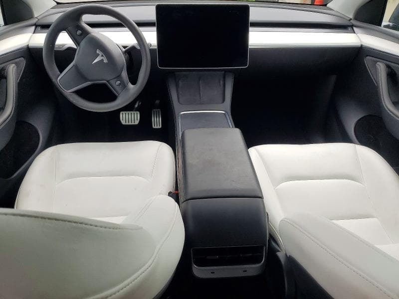 2023 TESLA MODEL Y 8