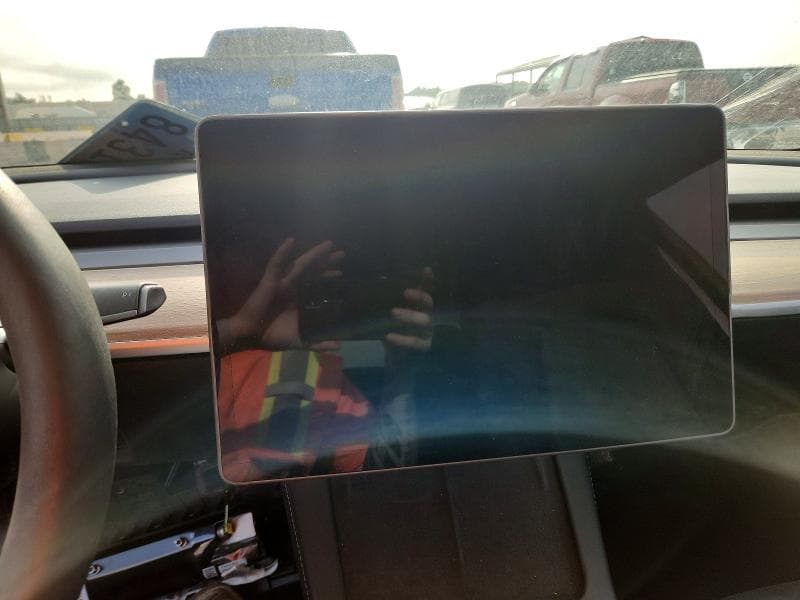 2023 TESLA MODEL 3 9