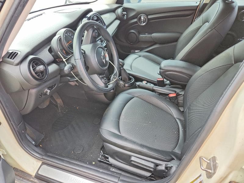2017 MINI COOPER 7