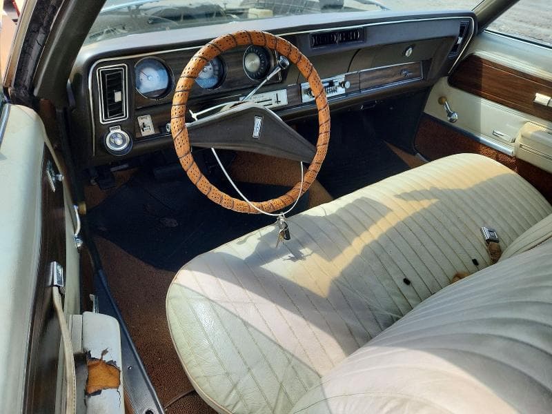 1972 OLDSMOBILE CUTLASS 8