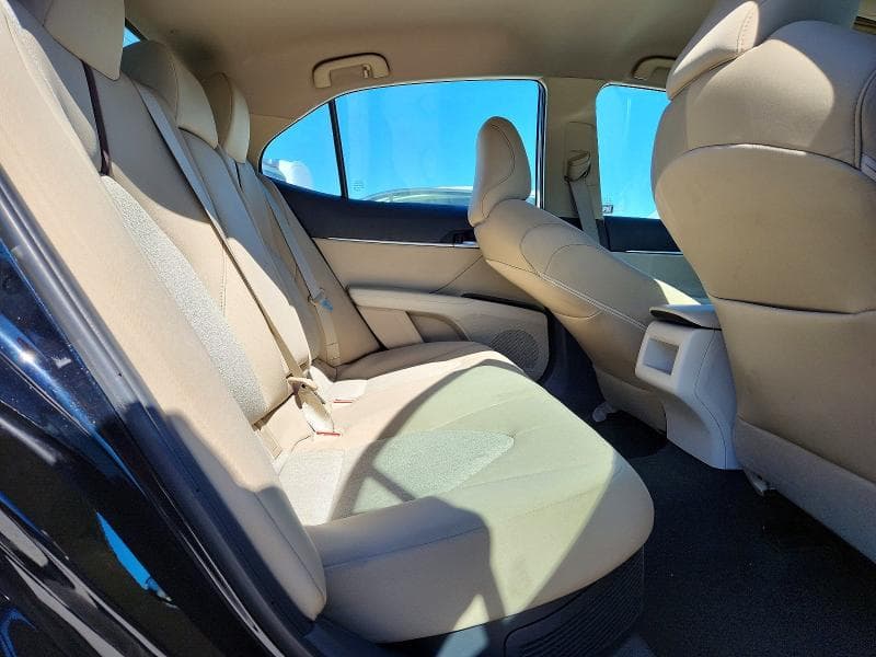 2018 TOYOTA CAMRY LE 10