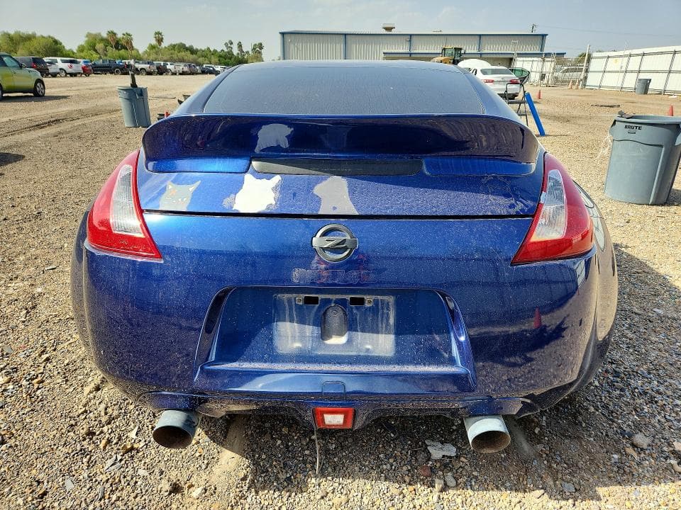2017 NISSAN 370Z BASE 6