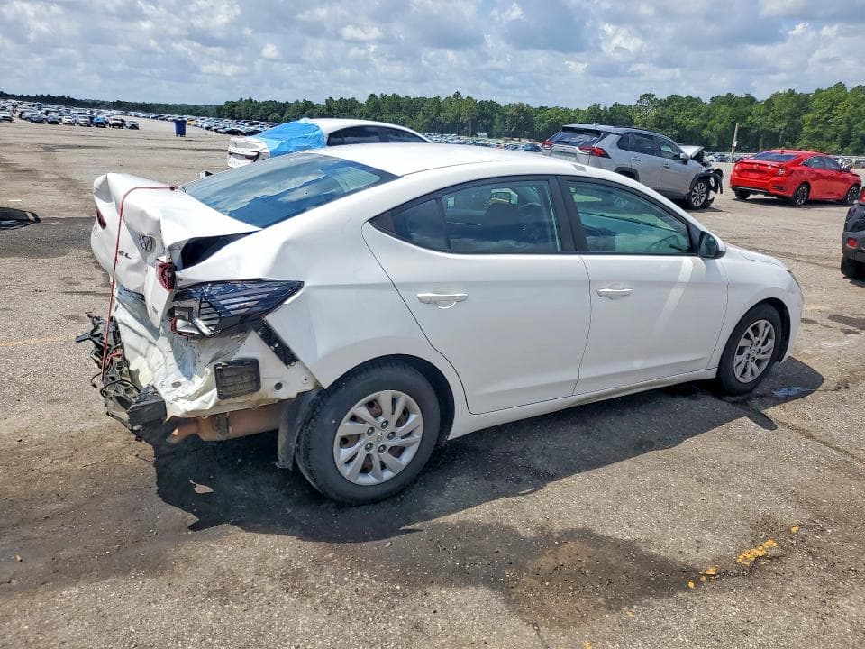 2020 HYUNDAI ELANTRA SE 3