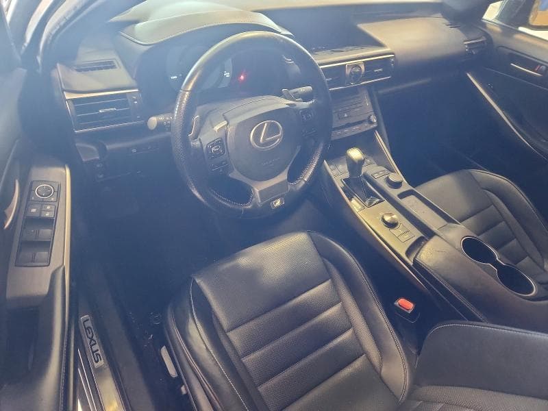 2019 LEXUS IS 300 8