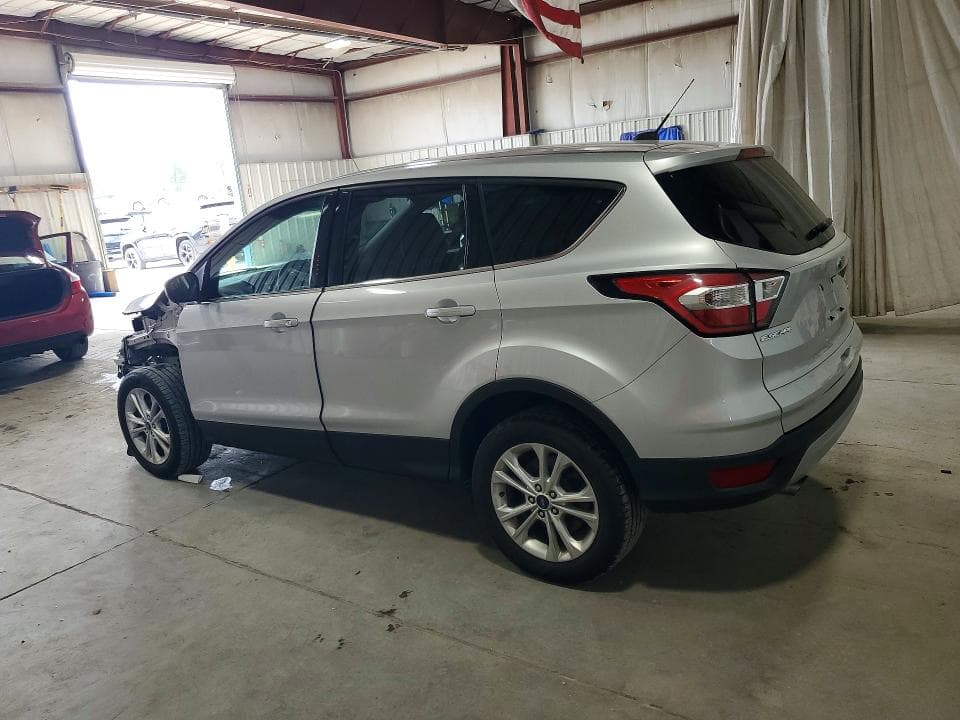 2017 FORD ESCAPE SE 2