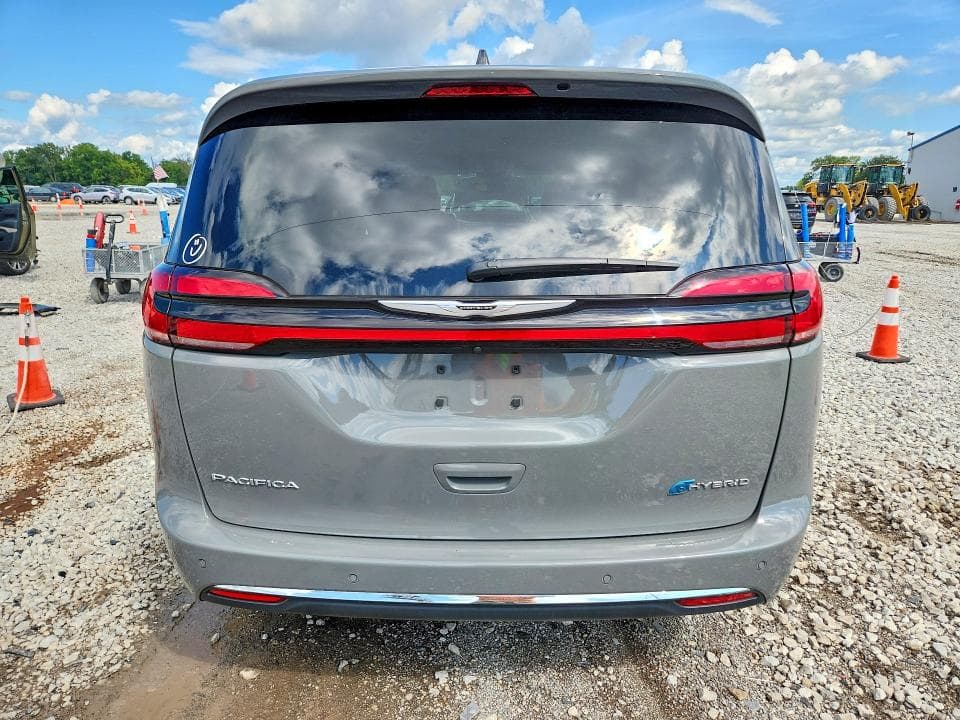 2024 CHRYSLER PACIFICA HYBRID SELECT 6