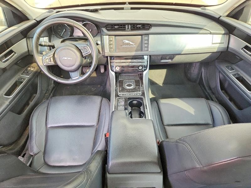 2018 JAGUAR XF 8