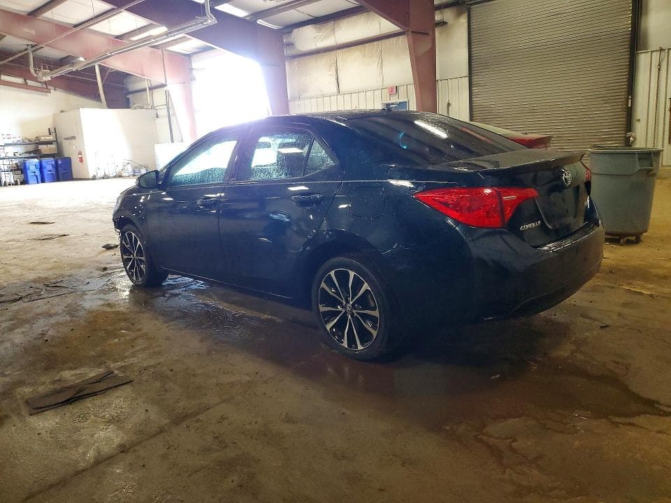 2017 TOYOTA COROLLA XSE 2
