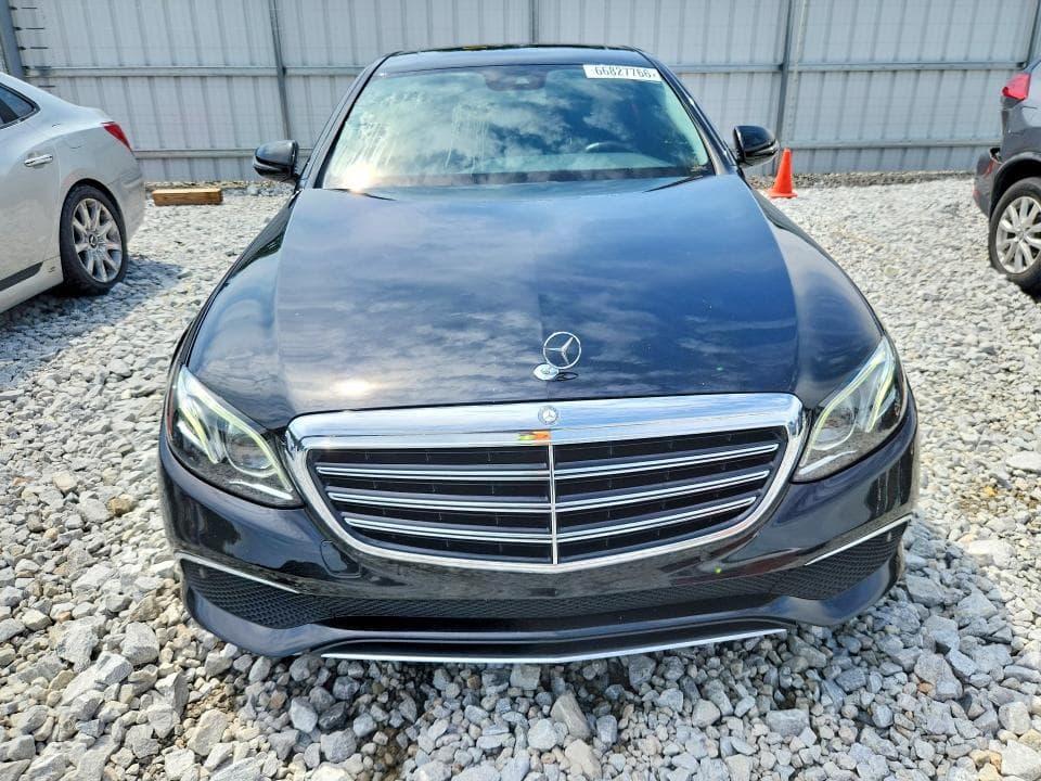 2017 MERCEDES-BENZ E 300 5