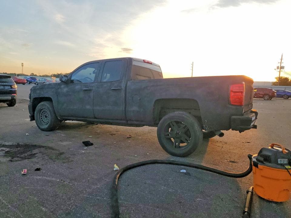2017 CHEVROLET SILVERADO C1500 CUSTOM 2