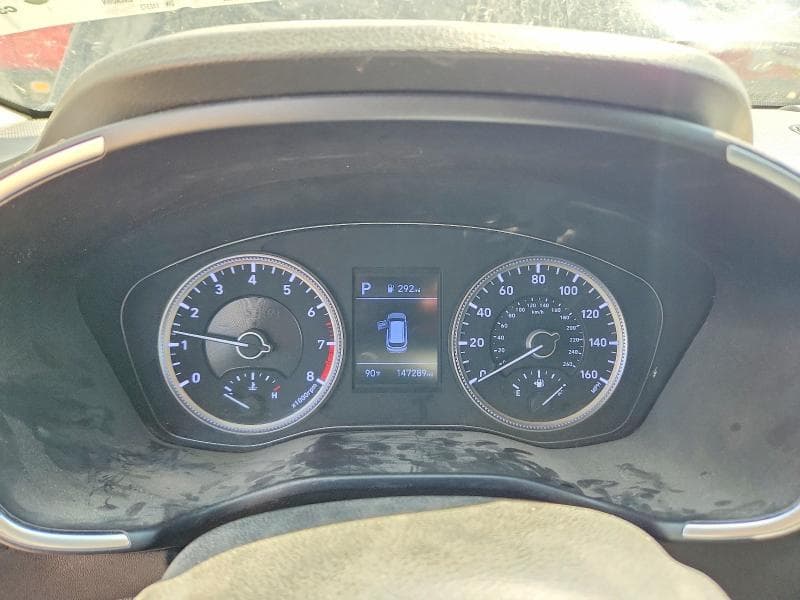 2019 HYUNDAI SANTA FE SE 9