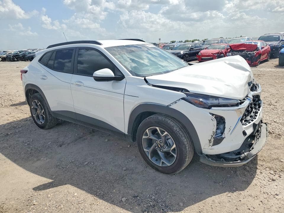 2026 CHEVROLET TRAX 1LT 4