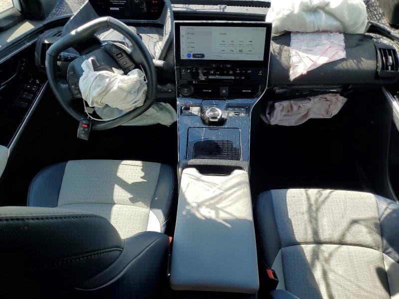 2024 SUBARU SOLTERRA PREMIUM 8