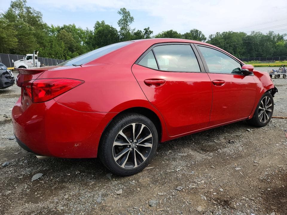 2017 TOYOTA COROLLA SE 3