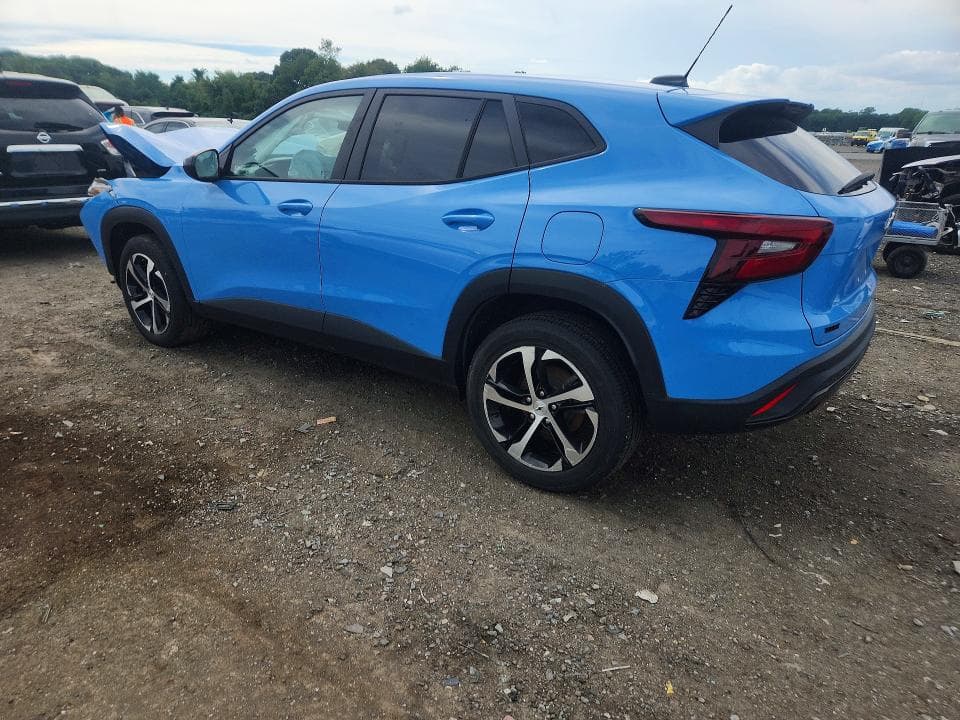 2024 CHEVROLET TRAX 1RS 2