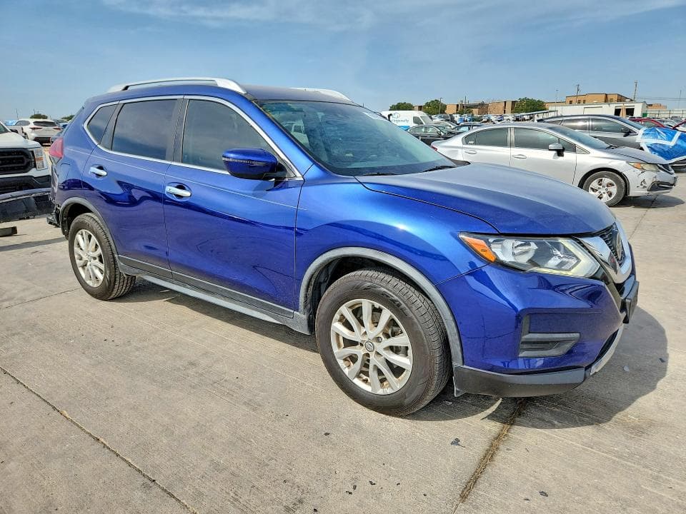 2020 NISSAN ROGUE SV 4