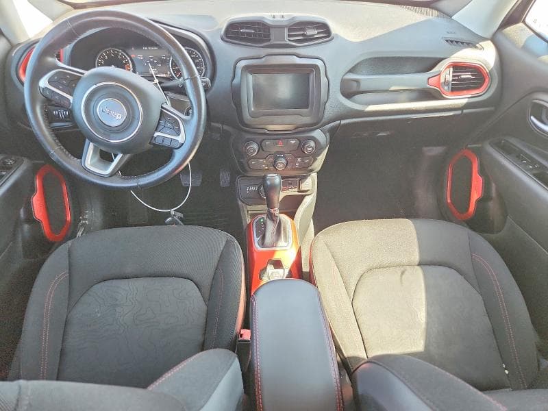 2019 JEEP RENEGADE TRAILHAWK 8