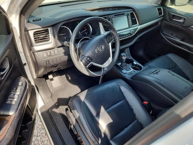 2019 TOYOTA HIGHLANDER XLE 8