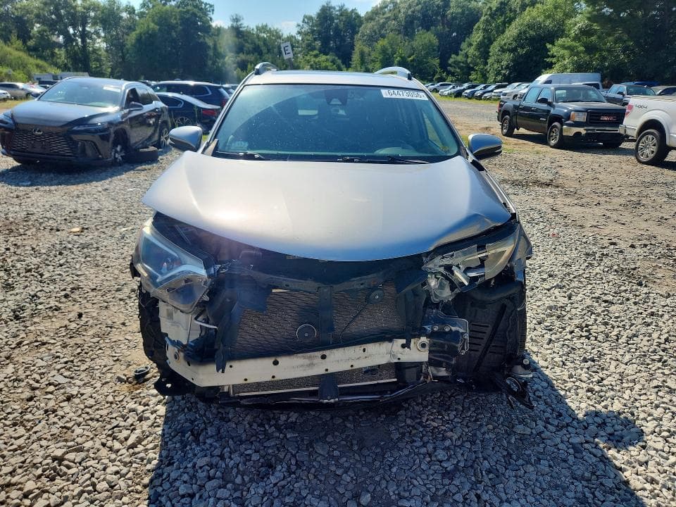 2018 TOYOTA RAV4 XLE 5